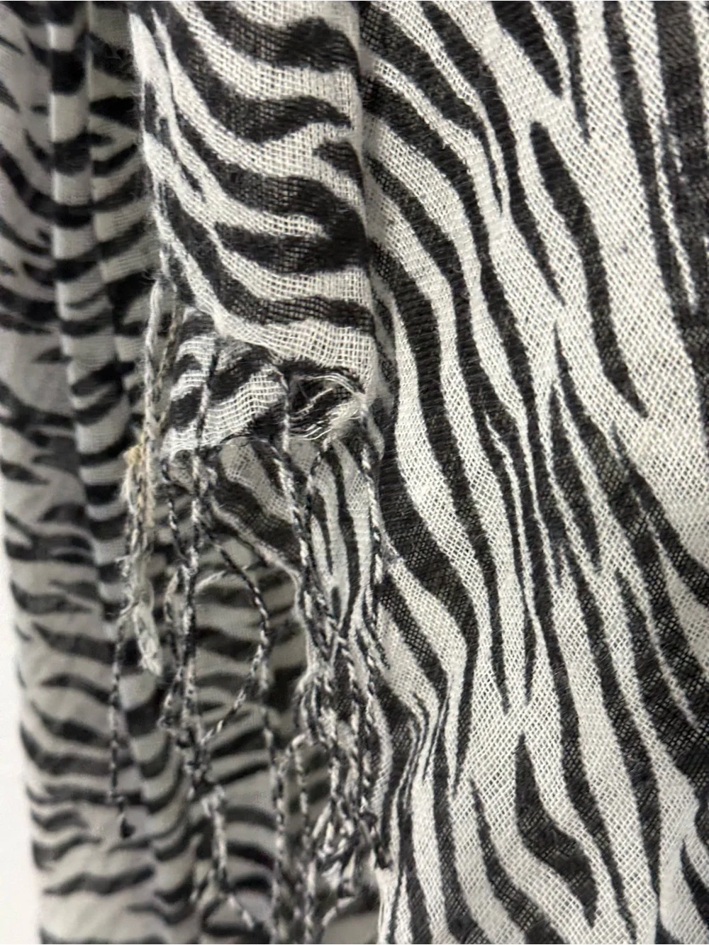 Nate Berkus Black and White Zebra Print Scarf 100% Linen